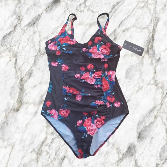 SheShow Other - NWT Sheshow Flowers Tropical Swimsuit Size M